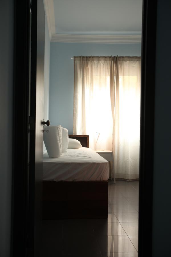 Hostal Happy Mike Lisboa